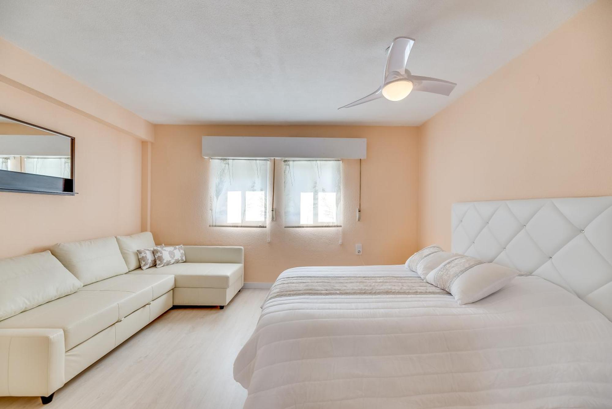 Flamingo 1 Bdr Beach 200 Meters Always Happy Benalmadena Apartment Exterior photo